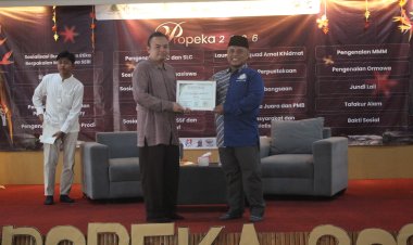 Depok – SEBI Social Fund (SSF) menghadirkan Aries Hermawan, S.E.I., M.E., CWC, dalam kegiatan bertajuk Spirit Wakaf: Dari Mahasiswa Menjadi Pembawa Dampak. Kegiatan ini mengajak mahasiswa Institut Agama Islam SEBI untuk menjadikan pendidikan sebagai jalan meraih kesuksesan sekaligus memberikan manfaat bagi masyarakat.