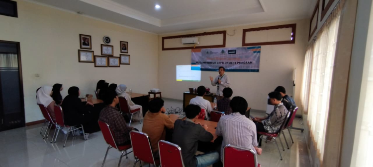 Adira Finance Syariah Bekali Calon Muslimpreneur dan Peserta Magang IAI SEBI dengan Literasi Keuangan Syariah