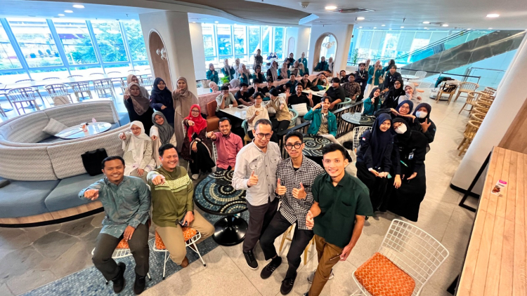 Mahasiswa MBS Institut SEBI Pelajari Model Bisnis Syariah dan Ekosistem Industri Halal melalui Visit Industry ke HNI